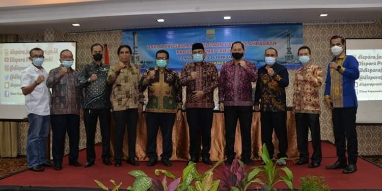 Sekda Sudirman Buka Rakor Program Pembangunan Kepemudaan dan Keolahragaan 