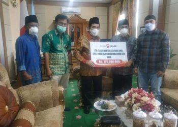 Wako AJB Serahkan Bantuan Pembangunan Pesantren Ummul Quro