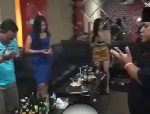 Viral..Video Baca Doa di Room Karaoke Lengkap dengan LC dan Miras