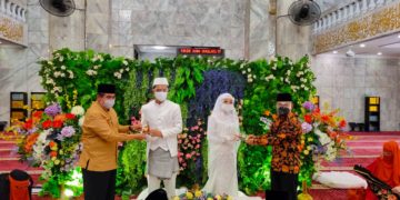 HBA, Hazrin dan Sekda Saksikan Pernikahan Putra Mursyid Sonsang