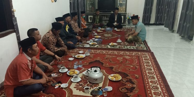 Terbukti Nikah Siri, Kades Koto Baru Tanah Kampung Didenda Adat