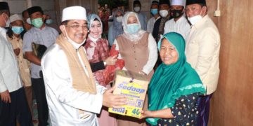 Safari Jum’at di Dusun Mudo,UAS Sampaikan Khutbah dan Memberikan Bantuan Sembako