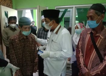 Bupati UAS Luncurkan Kartu Berobat Gratis