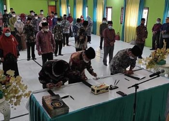 Rektor IAIN Kerinci, Dr.Asa’ari, M.Ag Melantik dan Mengambil Sumpah Wakil Dekan dan Sejumlah Pejabat Lainnya