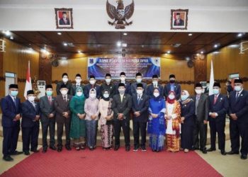 Ahmad Jahfar Pimpin Rapat Paripurna Istimewa Pergantian Antar Waktu