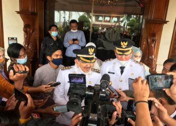 PNS dan Pelajar Wajib Pakai Batik Khas Tanjab Barat