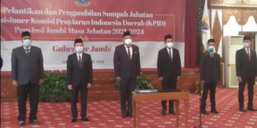Sekda Sudirman Lantik Anggota KPID Jambi Periode 2021- 2024