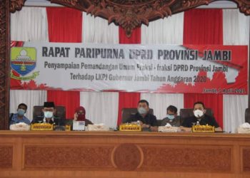 Sekda Hadiri Rapat Paripurna Pemandangan Umum Fraksi Terhadap LKPJ Gubernur Jambi 2020