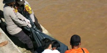 Penemuan Mayat Mengapung Di Sungai Pengabuan, Hebohkan Warga