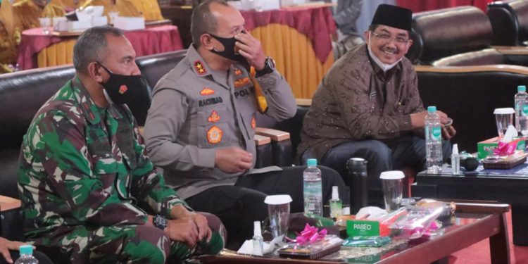 Bupati Tanjab Barat Hadiri Peresmian Mapolsek Tebing Tinggi