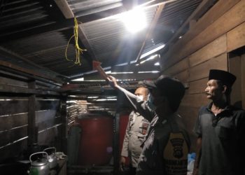 Seorang Pria Di Senyerang Di Temukan Tewas Gantung Diri