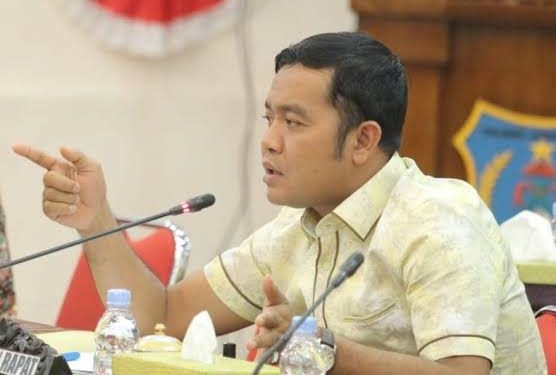 Pak Guru Panji dari Jawa Barat, Lebih Beruntung Dibandingkan Guru di Tanjab Barat