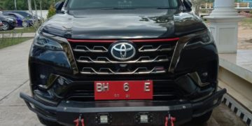 Akui Tak Tahu Harga Mobil Dinas Baru Sekda Tanjab Barat