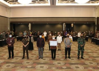 Pj Gubernur Berikan Pengarahan Persiapan Pelaksanaan PSU