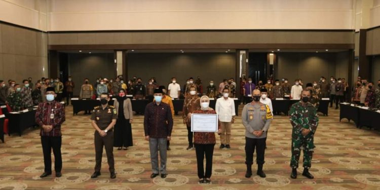 Pj Gubernur Berikan Pengarahan Persiapan Pelaksanaan PSU