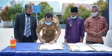 Wabup BBS Hadiri Launching Mobil Esemka MU-COE SMK Muhammadiyah Sungai Bahar dan Penandatanganan MoU dengan PT Agung Toyota Jambi