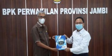 Serahkan LKPD Tahun Anggaran 2020 Pemkab Muaro Jambi, Alias : Semoga Ini Yang Ke-Lima Kalinya Kita Dapat WTP Berturut-turut