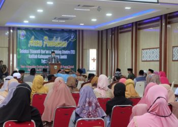 Sekda Kabupaten Muaro Jambi membuka acara Secara Resmi Pembukaan Seleksi Tilawatil Quran dan Training Centre (TC) Kafilah Kabupaten Muaro Jambi tahun