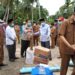Bupati UAS Turun Langsung Serahkan Bantuan Untuk Korban Kebakaran