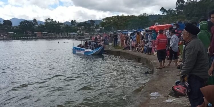 Besok Objek Wisata Dibuka, Pengunjung Sudah Membludak di Danau Kerinci