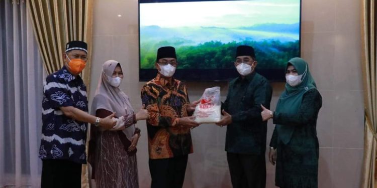 Kunker Bupati Tanjabbarat Ke Kabupaten Inhil , Bupati UAS Harapkan Kerjasama Pembangunan