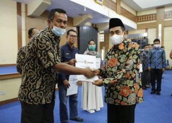 Wako AJB Serahkan Bantuan CSR Pembangunan Masjid