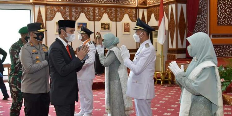 Ketua DPRD Provinsi Jambi Edi Purwanto Hadiri Acara Pelantikan Bupati dan Wakil Bupati Kabupaten Bungo