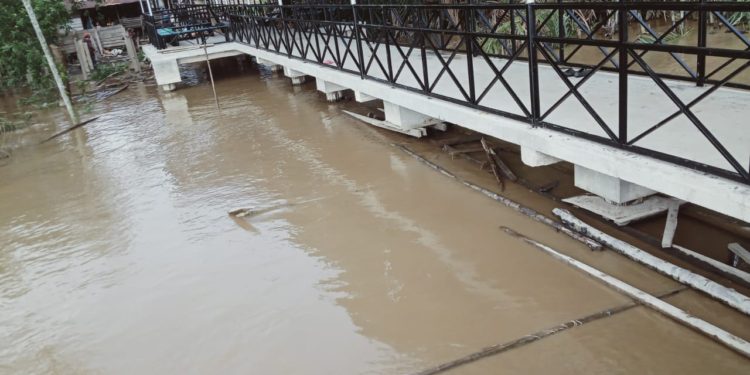 Warga Apresiasi Pembangunan Halte Sungai