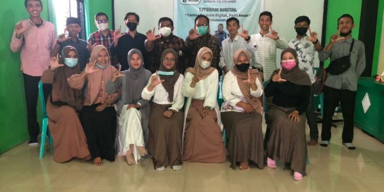 HMI Komsat Adab & Humaniora Cabang Jambi Gelar Webinar “Cerdas Bermain Digital, Pasti Aman”