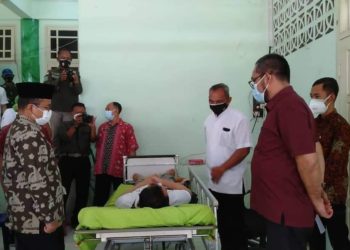 Sekda Sudirman Pantau Vaksinasi Massal di Makorem 042/GAPU