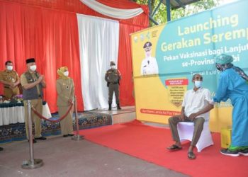 Pj. Gubernur Launching Gerakan Serempak Pekan Vaksin Lansia se-Provinsi Jambi