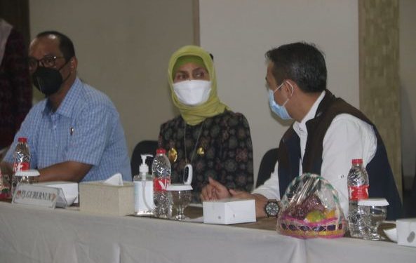 Pj.Gubernur Hadiri Rapat Pleno Terbuka Rekapitulasi dan Penetapan Hasil PSU Pilgub Jambi