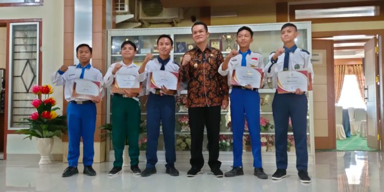 Seleksi Timnas, Wako dan Wawako Beri Penghargaan