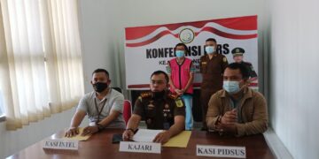 Kejari Sungai Penuh Berhasil Menangkap Mantan Anggota DPRD Kerinci Yang Kabur 13 Tahun