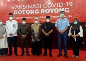 PT Lontar Papyrus Pulp & Paper Industry Selenggarakan Vaksinasi Gotong Royong Untuk 1200 Karyawannya