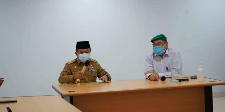 Pastikan Ketersedian Layanan untuk Pasien Covid, Gubernur Al Haris Kunjungi Tiga RS Swasta