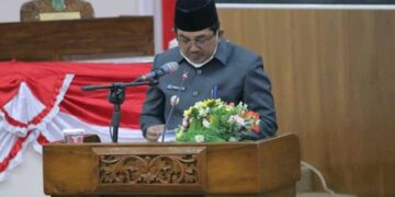 Bupati UAS Hadiri Rapat Paripurna ke IV DPRD Tanjab Barat