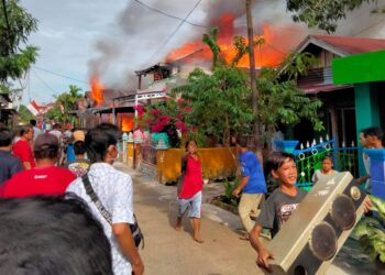 Kebakaran Terjadi di RT 22 Jalan Ketapang Gang Mulya Kualatungkal