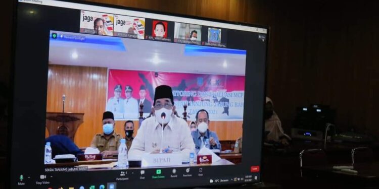 Bupati UAS Hadiri Rapat dengan Direktorat Koordinasi dan Supervisi Wilayah 1 KPK