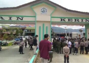 Rektor IAIN Kerinci Didemo Oleh Mahasiswa