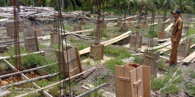 Bersumber APBN Murni 2021, Dua Proyek Bangunan Sekolah Ditanjabbarat Berpotensi Molor