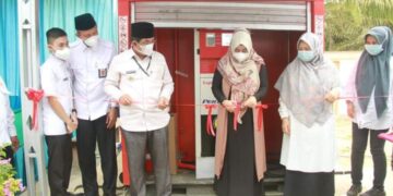 Bupati UAS Resmikan Pertashop BUMDes Desa Adi Jaya