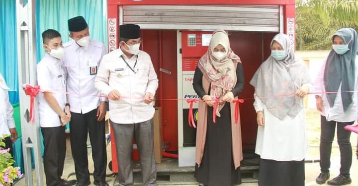 Bupati UAS Resmikan Pertashop BUMDes Desa Adi Jaya