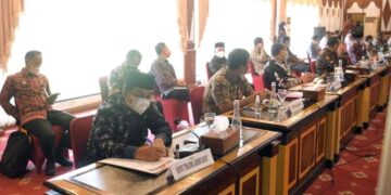 Bupati UAS Ikuti Secara Langsung Pengarahan Mendagri Terkait Penanganan Covid-19