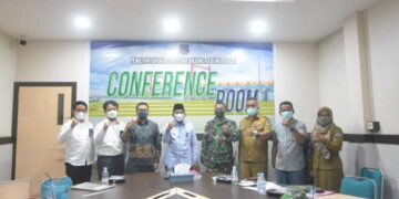 Bupati UAS Terima Audiensi Manajemen PT PLN (Persero) Unit Pelaksana Proyek Sumatera Bagian Tengah