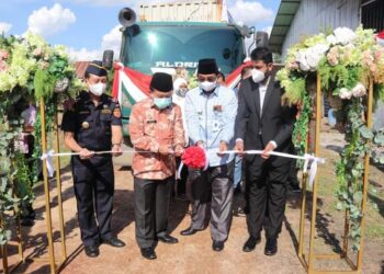 Gubernur Al Haris Lepas Ekspor Perdana Pinang Ke-Saudi Arabia