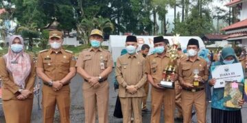 Bupati Adirozal Salurkan Zakat, Infaq, dan Sedekah