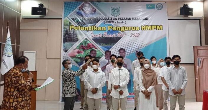 Rio Albadri Resmi di Lantik Sebagai Ketua Umum Himpunan Mahasiswa Pelajar Merangin