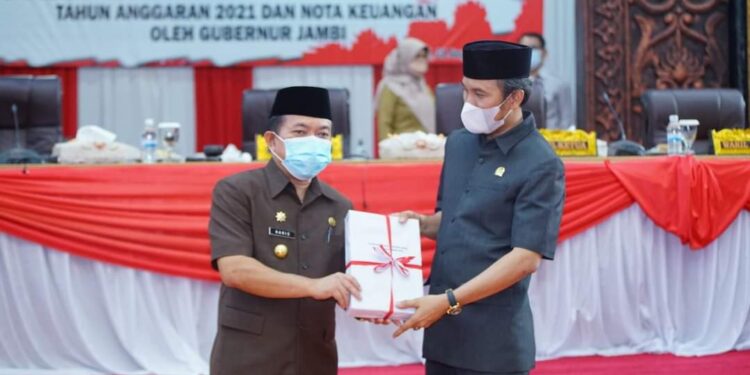 Al Haris Hadiri Rapat Paripurna Terkait Nota Keuangan dan RPAPBD