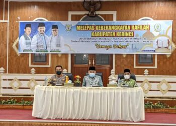 Lepas Keberangkatan Kafilah, Bupati Adirozal: Selamat Berjuang untuk Ananda- Ananda Kami